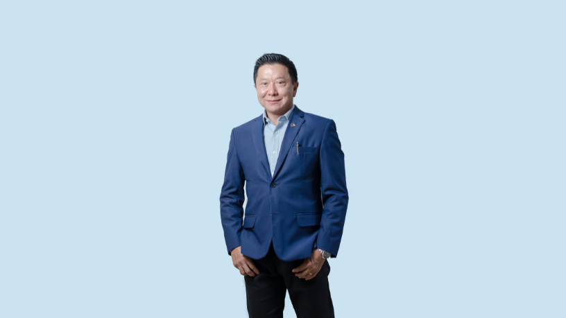 Dr. Milton Seigi Hayashi aponta a idade ideal para a otoplastia e os cuidados necessários.