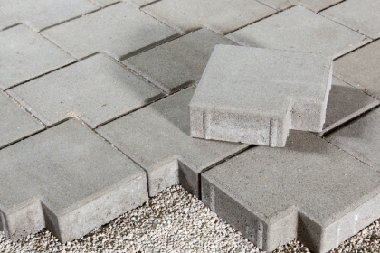 Valderci Malagosini Machado apresenta técnicas modernas para reduzir fissuras em pavers em áreas com grande variação térmica, garantindo durabilidade e performance.