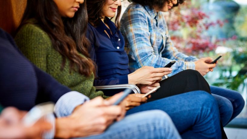 Plataformas Digitais Transformam o Acesso à Ciência no Brasil e Redefinem a Forma de Informar a Sociedade