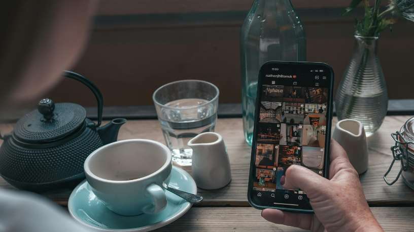 Instagram aposta em buscas e conteúdo descobrível: por que SEO dentro da plataforma virou prioridade em 2026