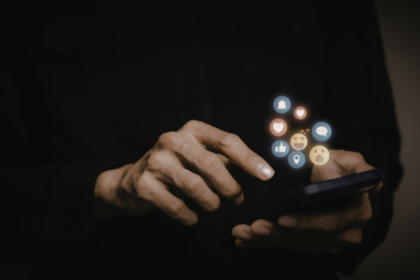 IA nas redes sociais em 2026: por que a identificação de conteúdo gerado por inteligência artificial virou prioridade para plataformas e criadores