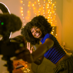 YouTube leva criadores para o centro do entretenimento e muda a relação entre audiência, séries e marcas
